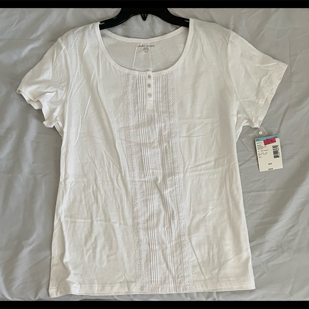 Laura Scott petite blouse